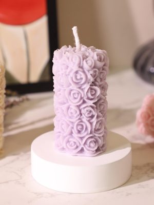 Rose Flower Clusters Aesthetic Scented Candle,60G Handmade Carved Flower Soy Wax Aroma Decorative Art Candle for Table Photo Prop Valentine's Day Wedding Birthday (Purple)